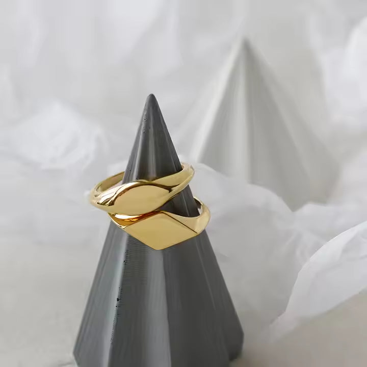 Signet Ring